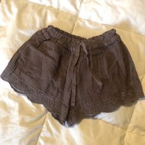 Jamie Kay Linen shorts